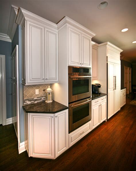 custom kitchen cabinets